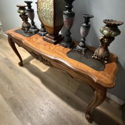 wooden table 