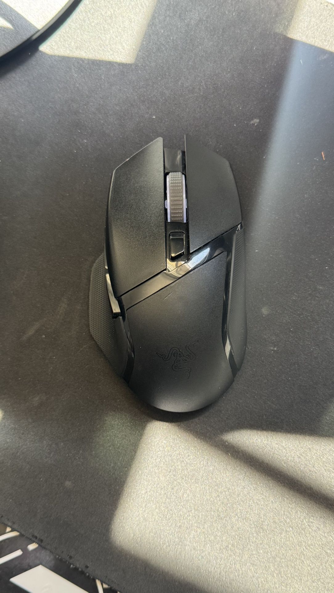 razer basilisk v3 x hyperspeed