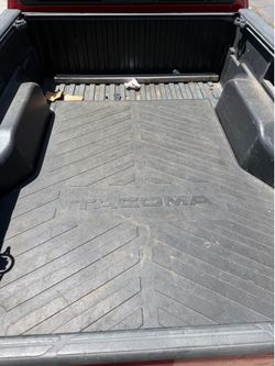 Toyota 5.5ft OEM Bed Mat