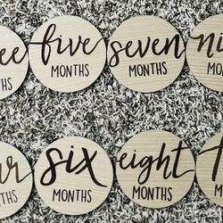 Wooden Milestone Discs. (Reversible)