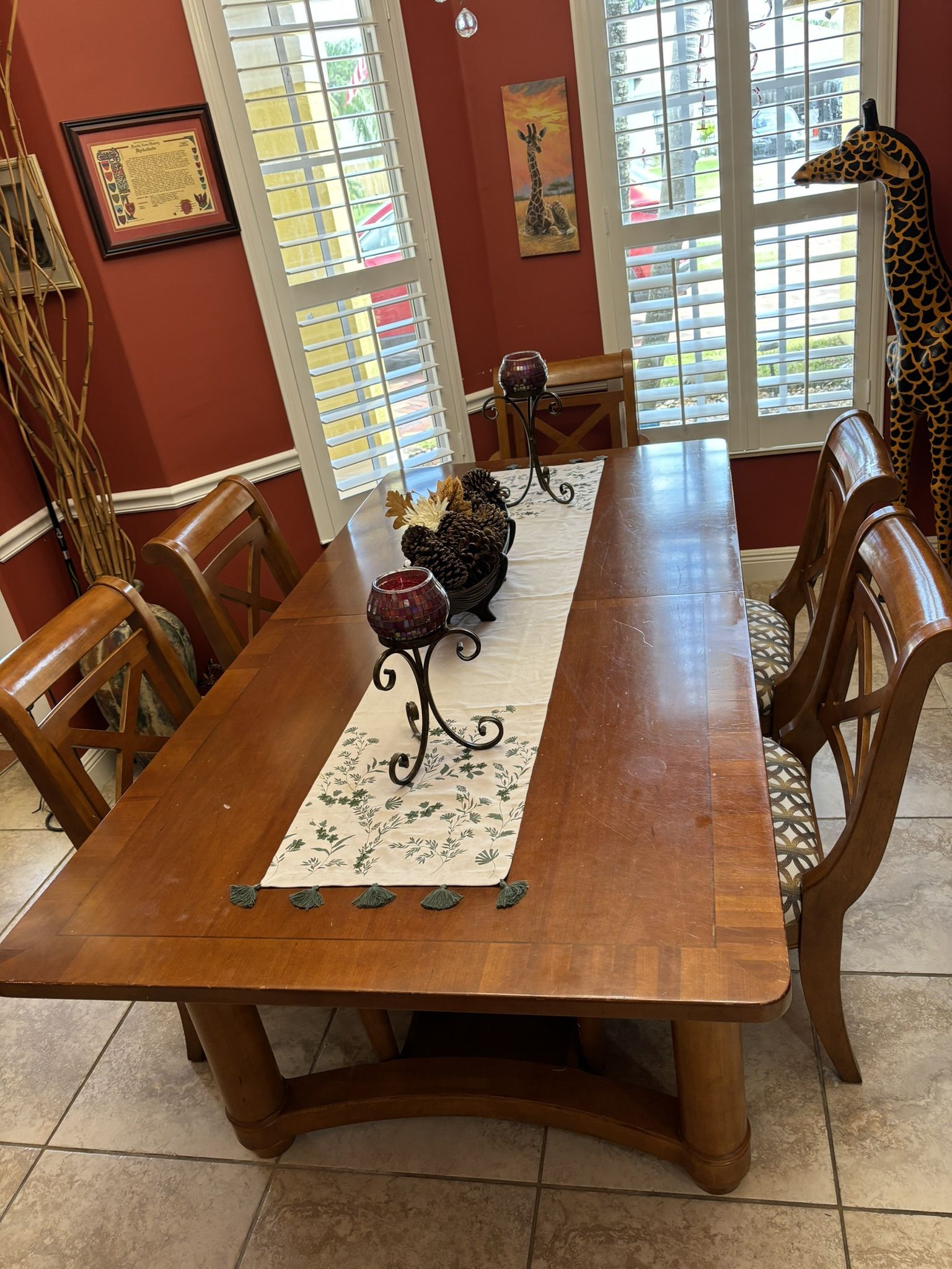 Dining Set Table/8 Chairs 