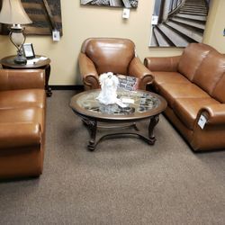 LEATHER SOFA AND LOVESEAT SET NEW 