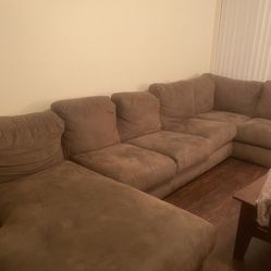 SECTIONAL COUCH!! For SALE! MUST GO ASAP!