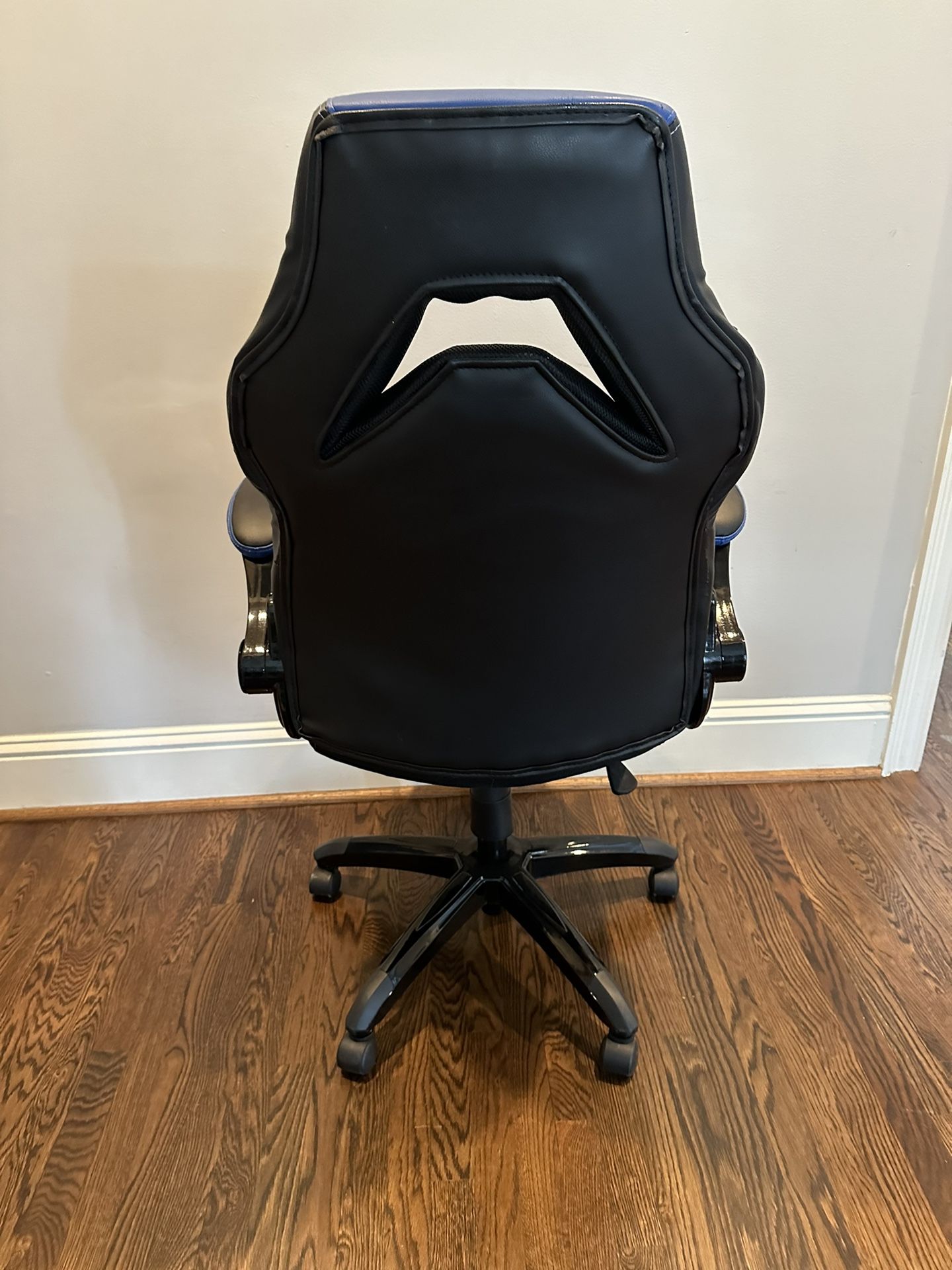 Staples Emerge Gaming Chair Black Staples Vortex Chair Staples