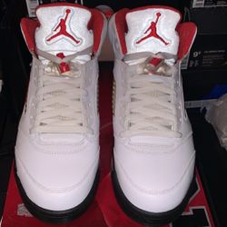 Air Jordan 5 Retro Fire Red Countdown Pack
