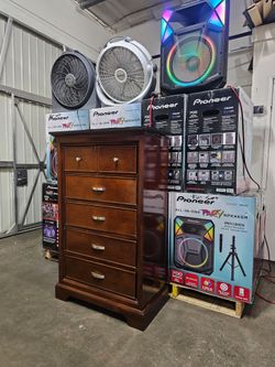 Dark Wood 5-Drawer Chest Dresser