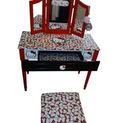 Custom F.L.A.F.E Hello Kitty Vanity & Stool 🤌🏽