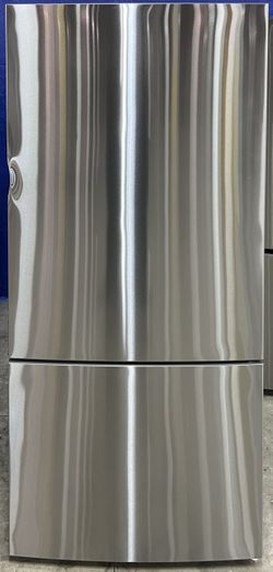 GE Refrigerator GBE17HYRFS - 02744