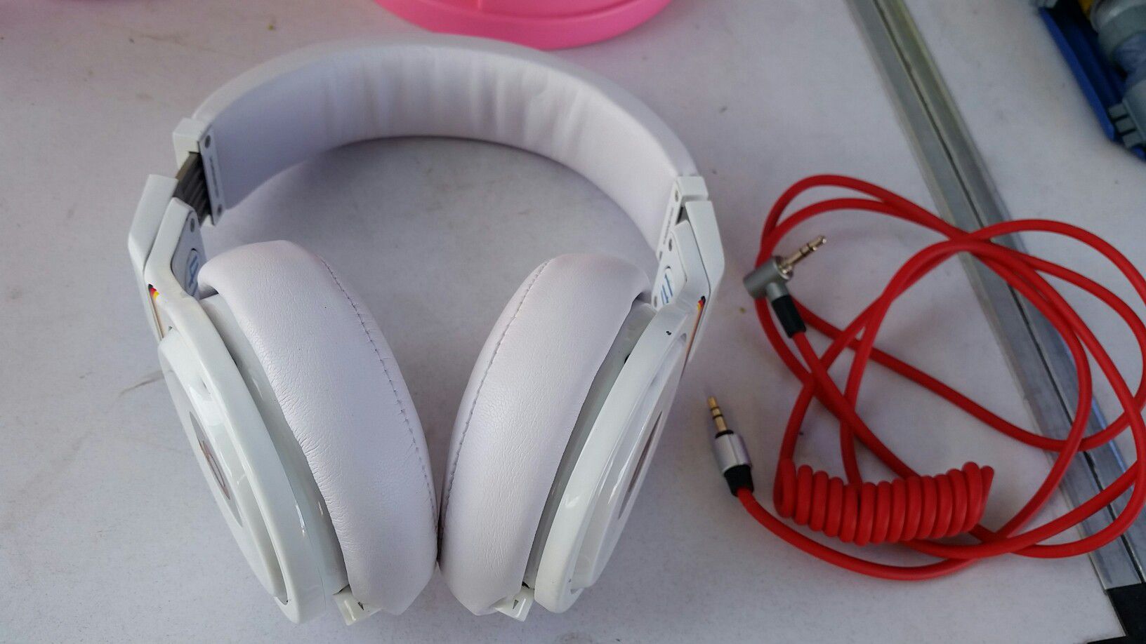 Beats by Dr. Dre Pro Over the Ear Headphones - White