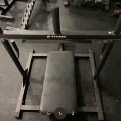 Titan Vertical Leg Press
