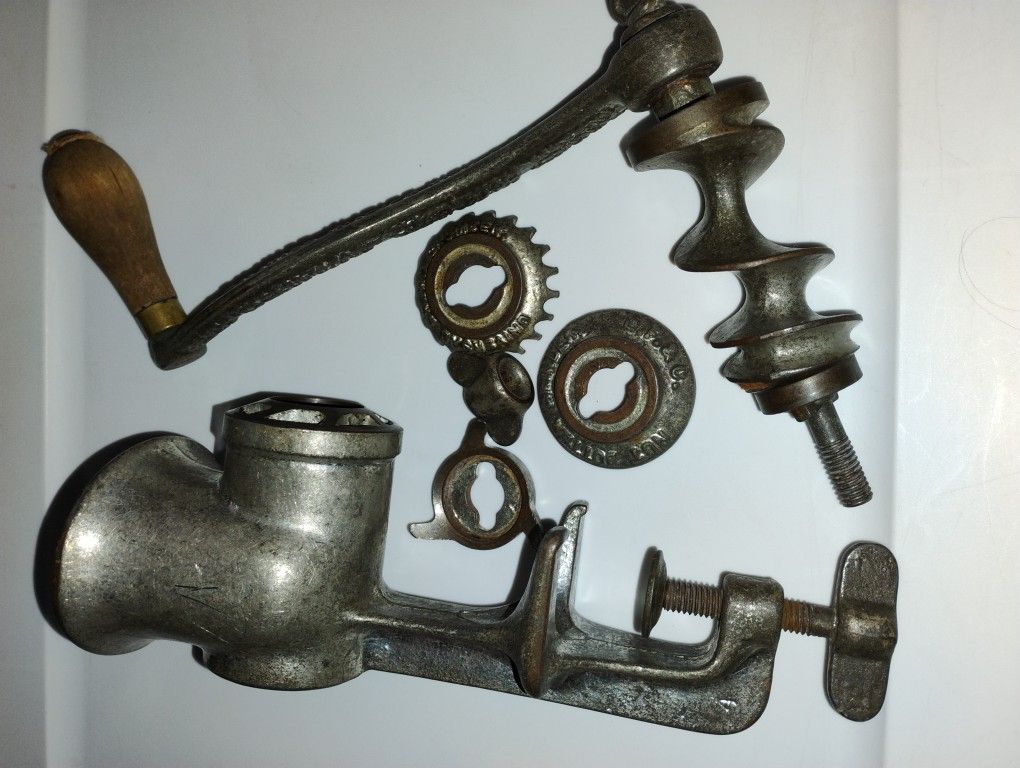 Vintage Meat Grinder $10