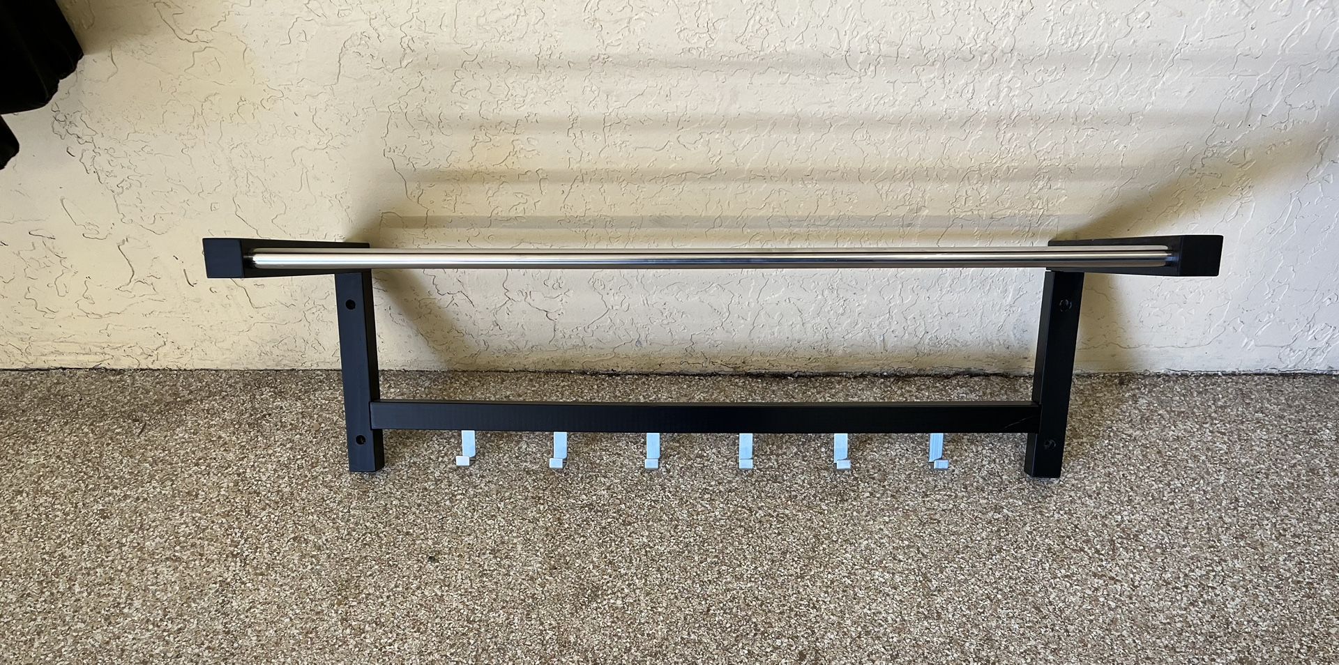 31” Coat Hanger With Shelf