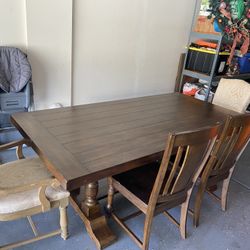 Wood Table And Chairs 