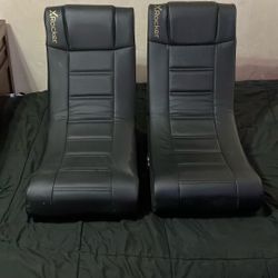 2 Foldable Gaming Chairs With Bluetooth Built-In Speaker