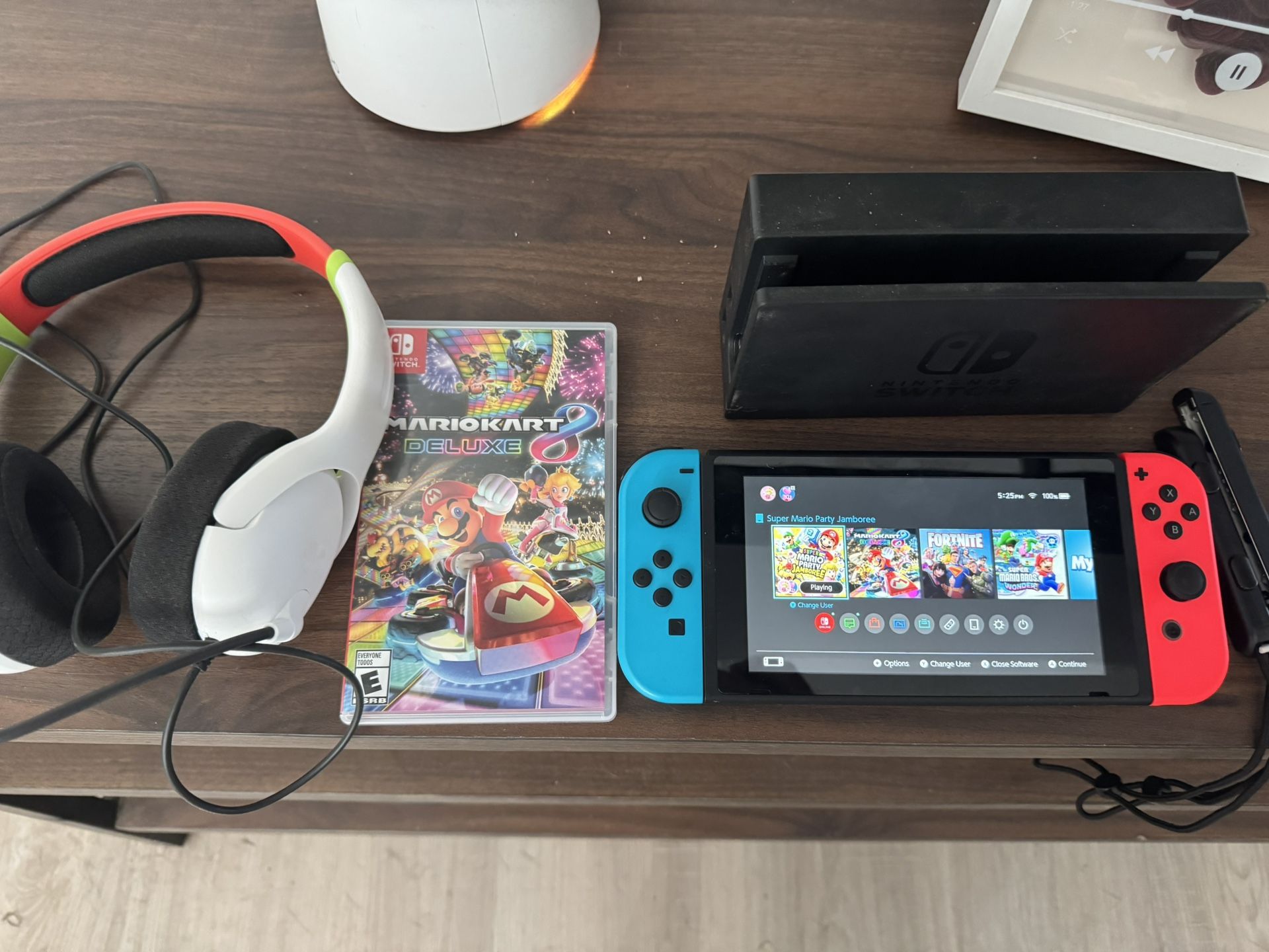 Nintendo Switch & Mario Kart