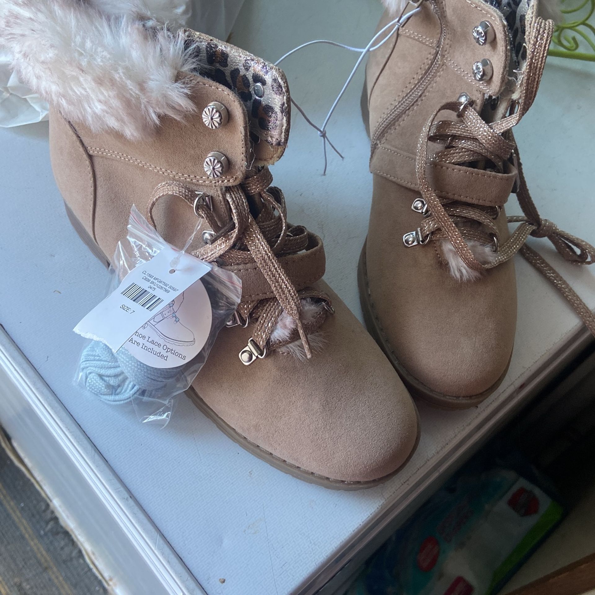 Boots Size 7