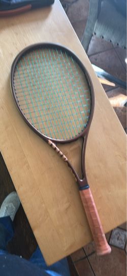 Wilson Pro Staff 100 Version 14. Like NEW. Grip Number 1.