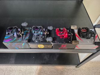 New open box Left-handed Baitcasters