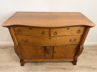 Antique Tiger Oak Buffet / Sideboard – Quarter Sawn Oak – Beautiful Grain