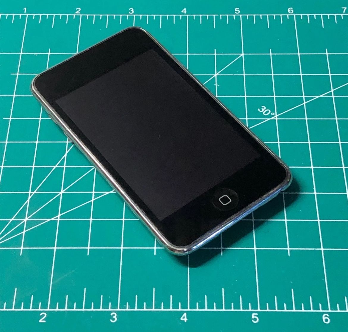 Apple iPod Touch 3rd Gen (32 GB) UNTESTED