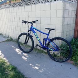 Mountain Bike Gt Very Good Condition size 26