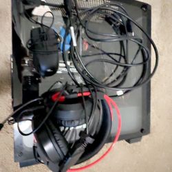 Gaming PC – GTX 1660 Super, 16GB RAM – Works Great  Description (توضیحات): Selling my gaming PC. Works perfectly and runs games smoothly.  • GPU: MSI 