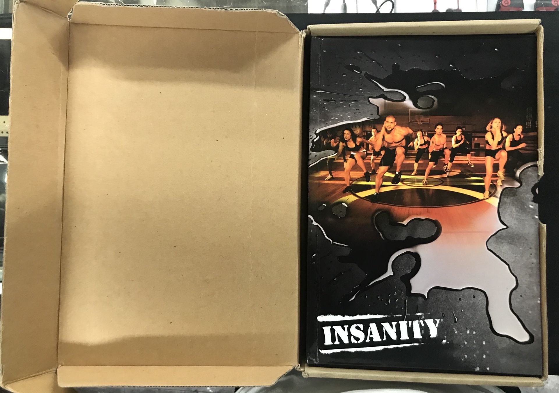 INSANITY Base Kit - DVD Workout negotiable!