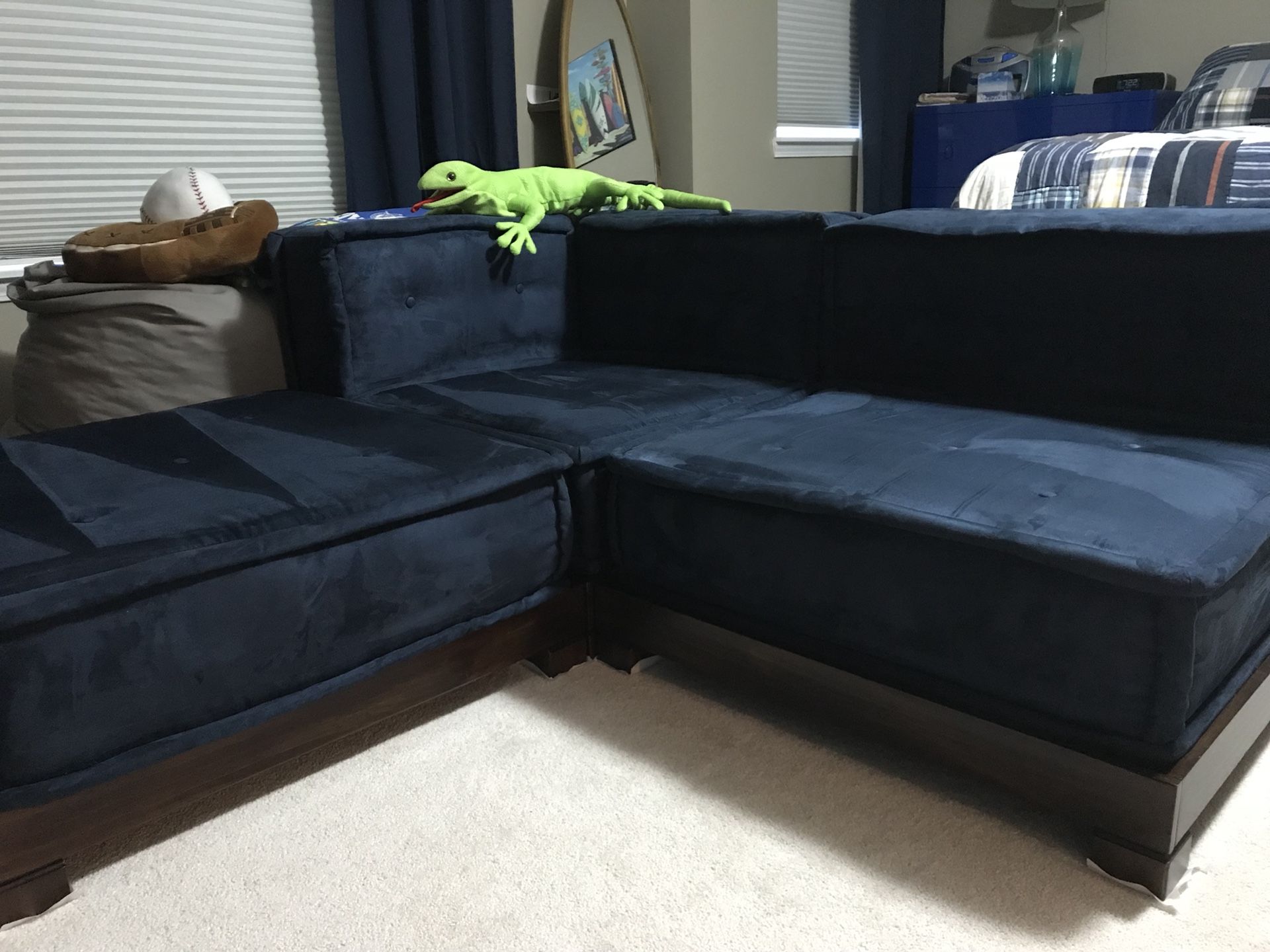 Pottery Barn Teen PBteen Cushy Sectional Sofa Couch