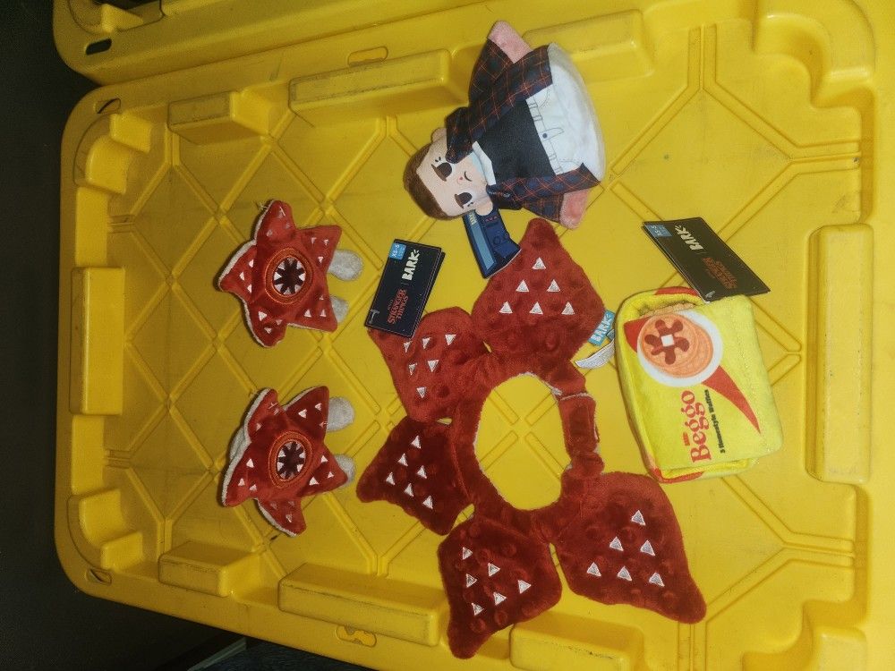Stranger Things BARK BOX size XS/SMALL dog toys