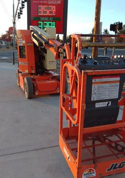 Boom Lift 30’ Electric Articulating