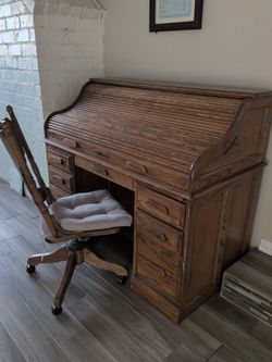 Oak roll up oak desk