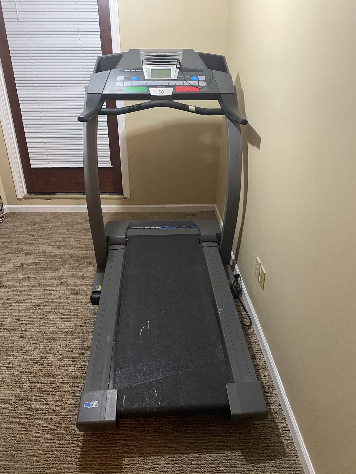 ProForm C500 Treadmill with incline programs for Sale in Overland Park