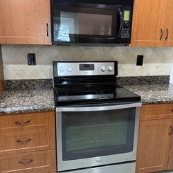 Stove/ Oven & Microwave 