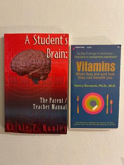 Lot of 2 Paperback Books – Brain & Vitamins