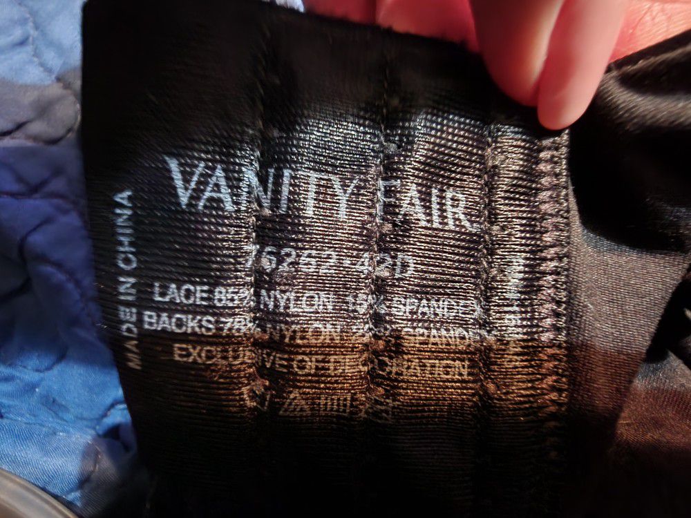 Vanity Fair 42D