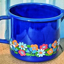 1970s MCM German enamelware cooking pitcher pot for sauces and gravies MINT !  5" H x 6" D.  