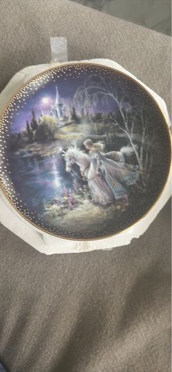 Decorative Collector Plate Unicorn Fantasy Scene
