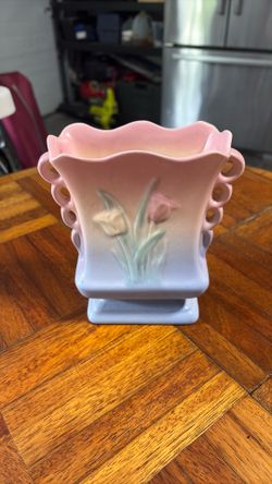 Hull Vase 33 6