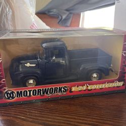 MotorWorks DieCast Metal 1:24 Ford F-100