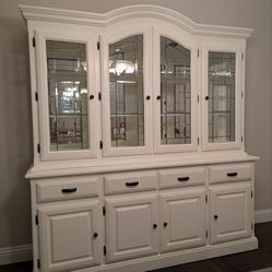 China cabinet, buffet