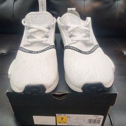 Adidas Nmd R1 Boost (Size 7y) Excellent Condition 