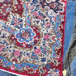 Hand Made Rug Size  13.10.3 Excellent Condition  Cash Only 