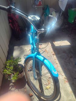 Beach cruiser bike