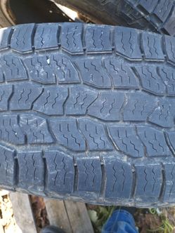 2 llantas medio uso medidas 265/65R18