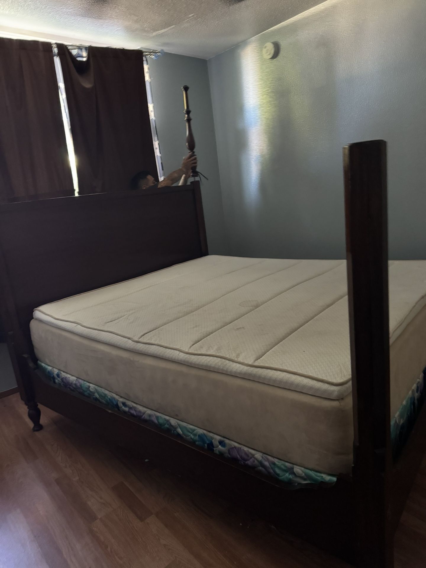 Cama Californiana King Gratis