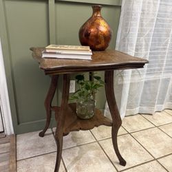 “Vintage Wood Side Table – Solid Wood – Beautiful Accent Piece”