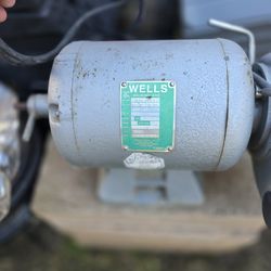 Wells polishing lathe
