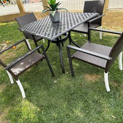 Brand New Patio Outdoor Dining Table Set 