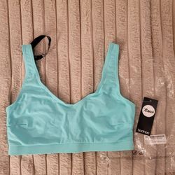 Fuller Bust V Neck Bikini Top. Mint Color. 36DD