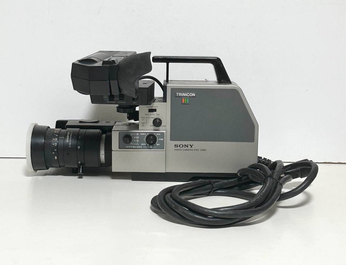 Vintage 80s Sony Trinicon HVC 2400 Professional Camcorder Color